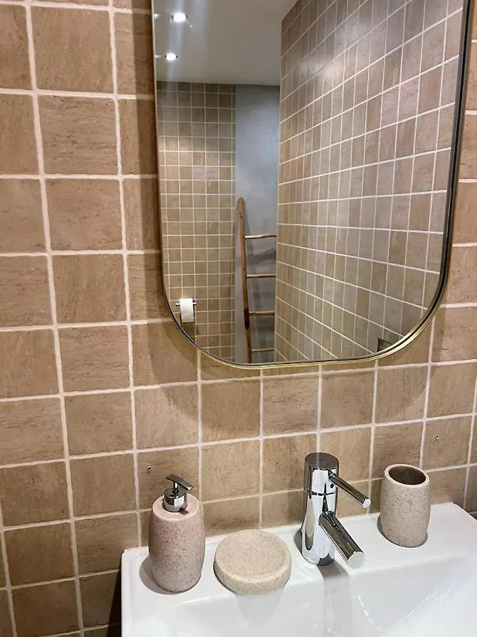Apartamento Loft Acogedor Cerca De Barcelona Terrassa España