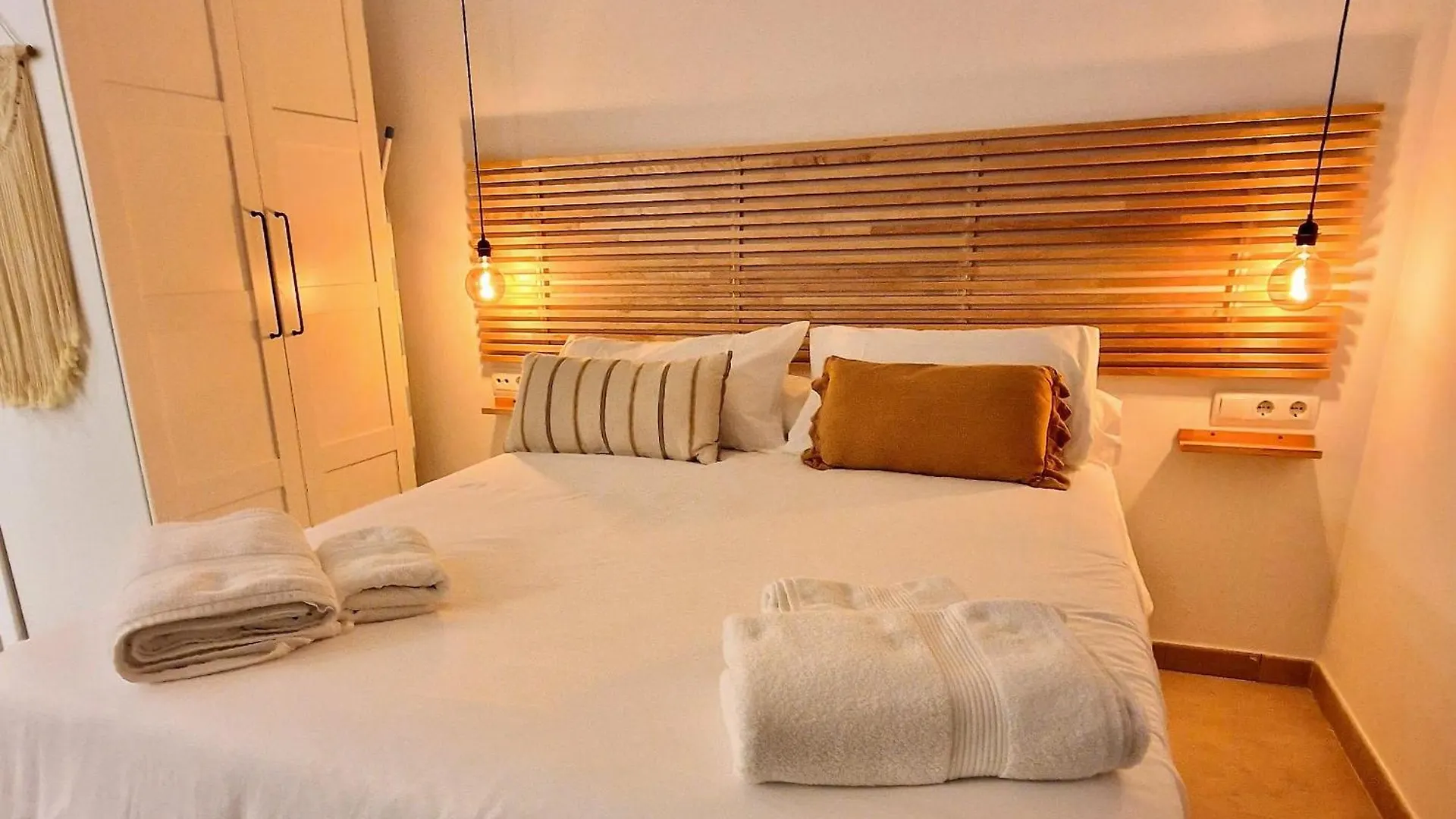 Loft Acogedor Cerca De Barcelona Lejlighed Terrassa